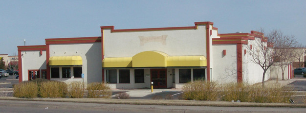Closed Fuddruckers Restaurant